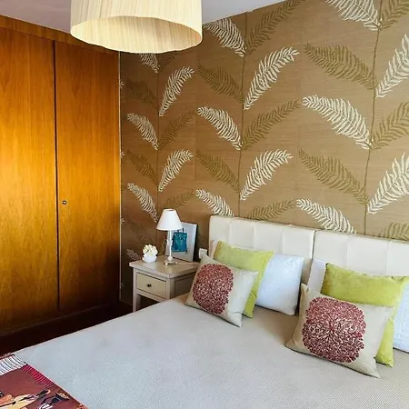 Paraiso View Apartment,wifi, Terrace Sea Views, Pool , Garage, Car *