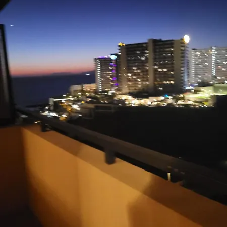 Paraiso View Apartment,wifi, Terrace Sea Views, Pool , Garage, Car Lejlighed